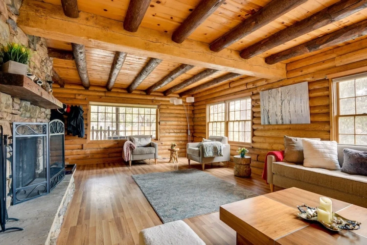 3 Bedrooms Cottage