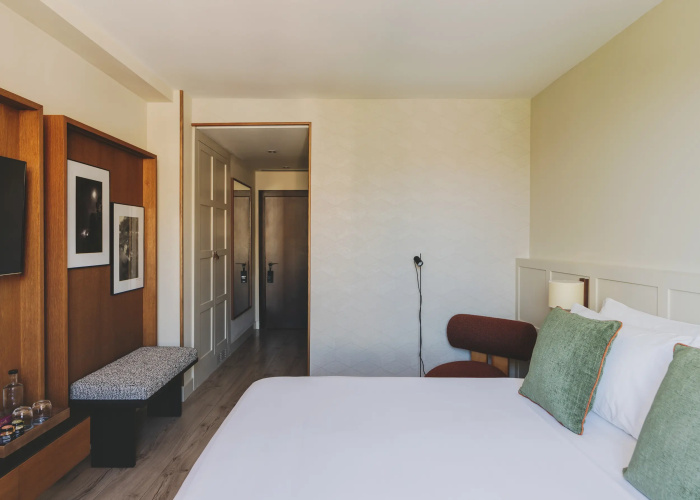 Catalonia Boulevard Hotel
