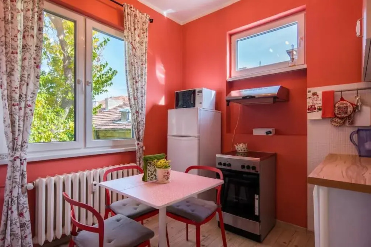 115 m2 - Top Center Artistic Apartment