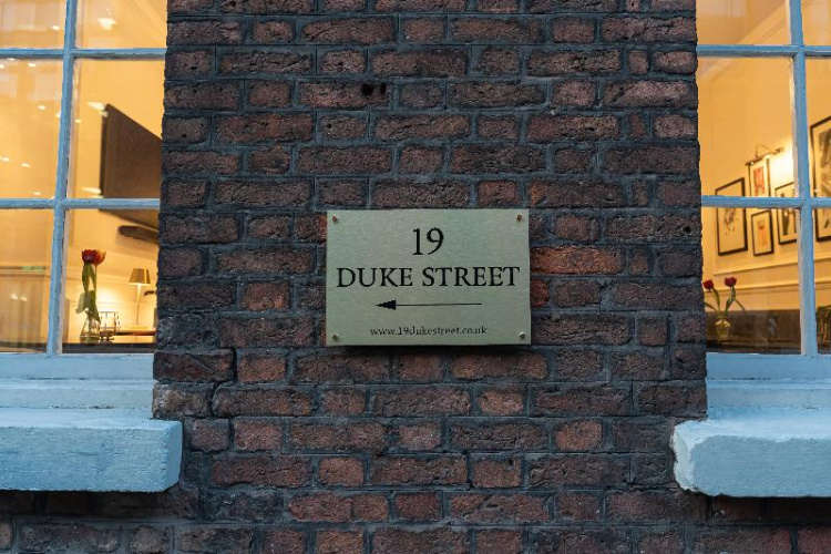 19 Duke Street