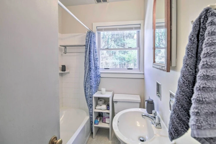 2 Bedrooms Cottage