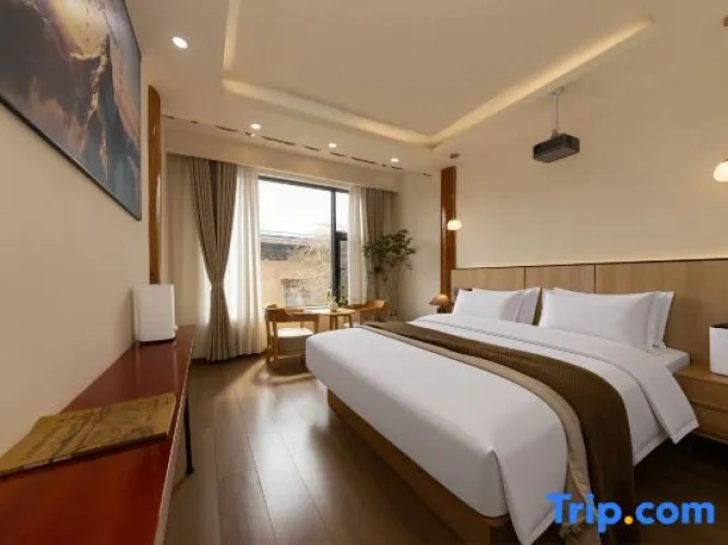 Standard Double room with courtyard view