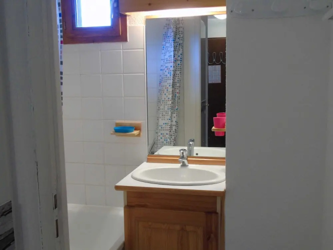 Lou Services Apartment E3 LSI 001