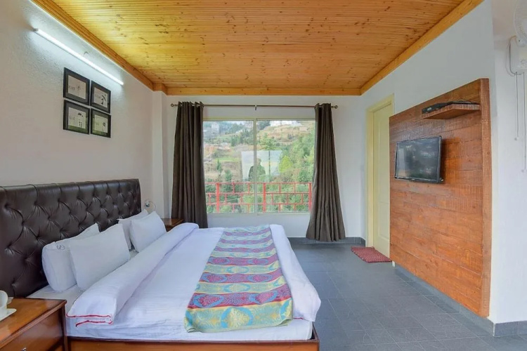 LivingStone Eco Resort