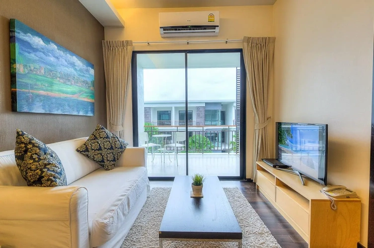2 Bedrooms Standard Family room