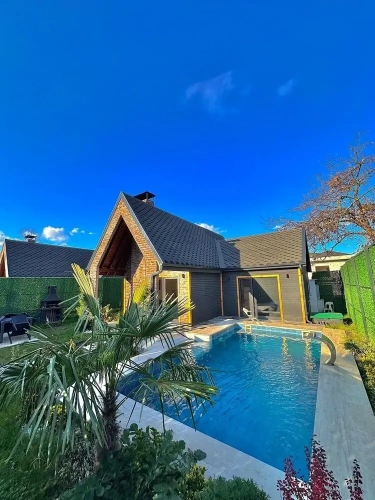 Luxury Bungalow with mountain view