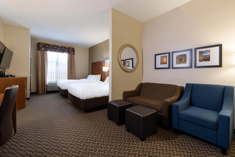 Quadruple Suite