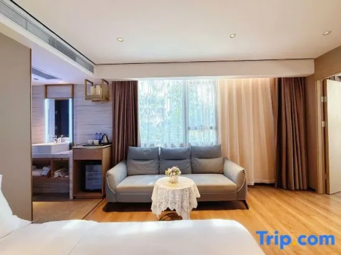 2 Bedrooms Double Suite