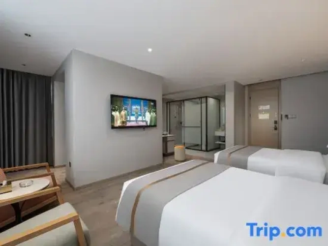 Standard Twin room with river view