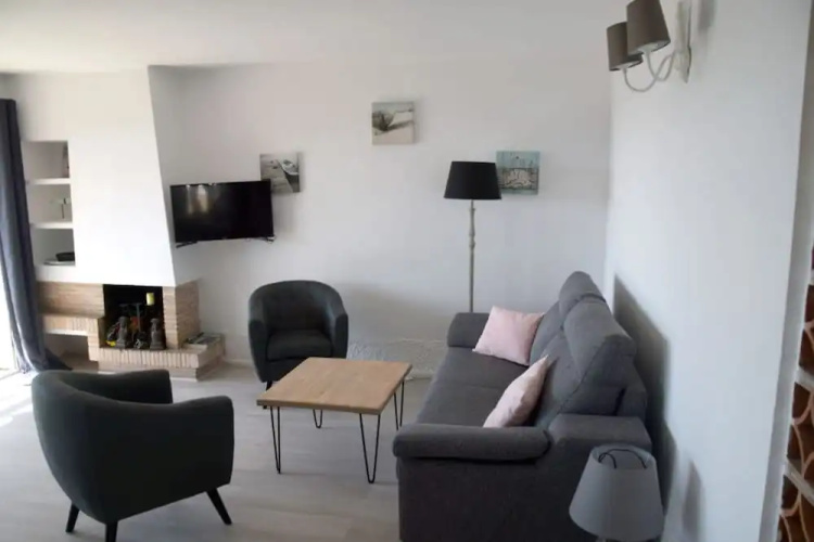 107513 House In Canyelles