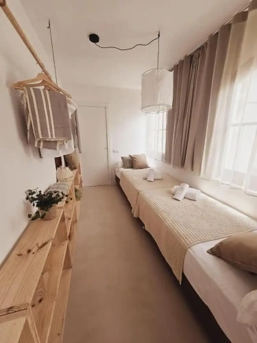 2 Bedrooms Bed in Dorm