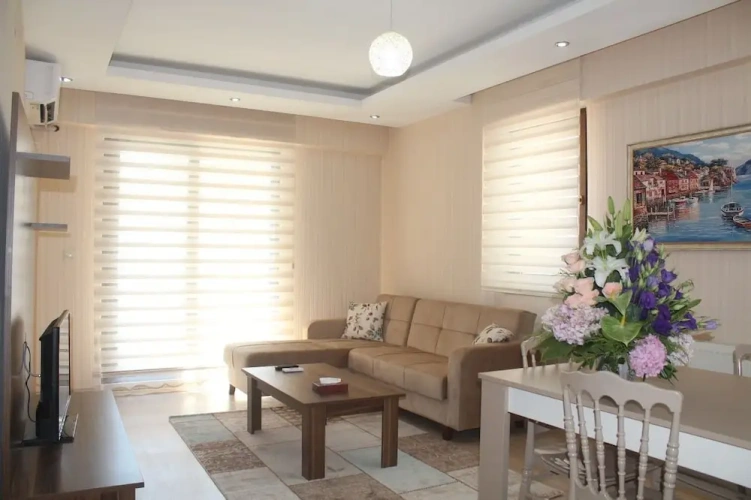 2 Bedrooms Apartment