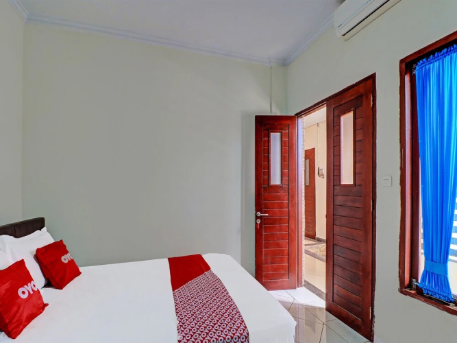 OYO 91933 Puri Gana Residence