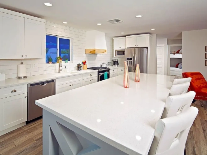 4 Bedrooms Cottage