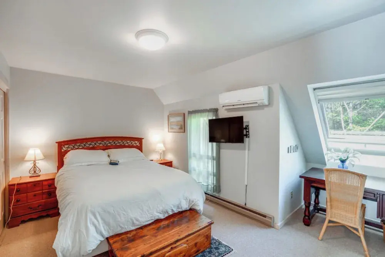 Ski, Hike & More: Year-round Gem in Windham