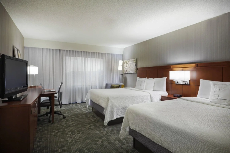 Standard Quadruple room with courtyard view