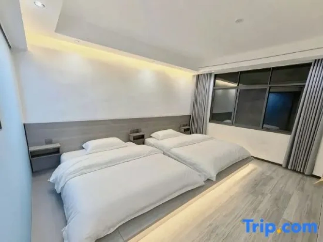 Deluxe Twin Suite