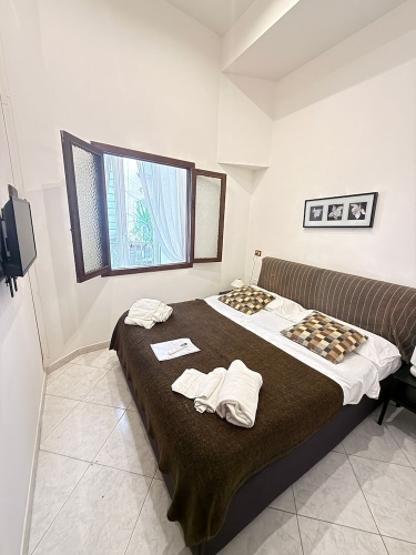 Standard Triple room with balcony