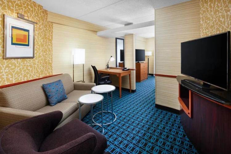 Fairfield Inn & Suites Plainville