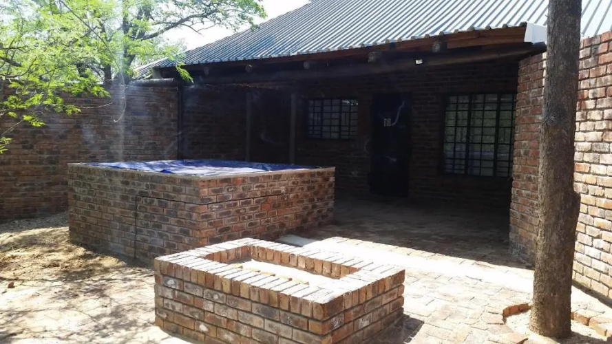 Kruger Wild Dog Inn