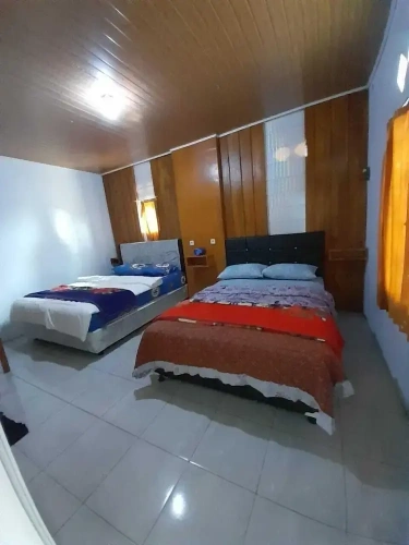 4 Bedrooms Standard Family room