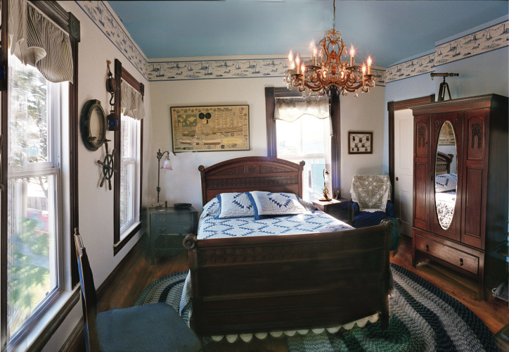 Captain's Inn at Moss Landing