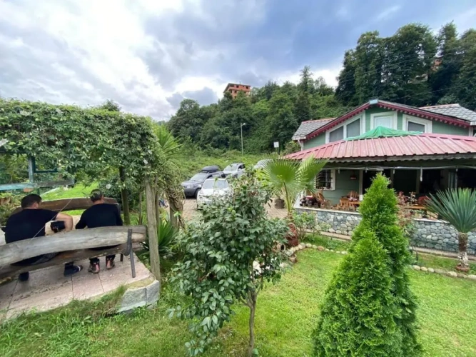 2 Bedrooms Cottage