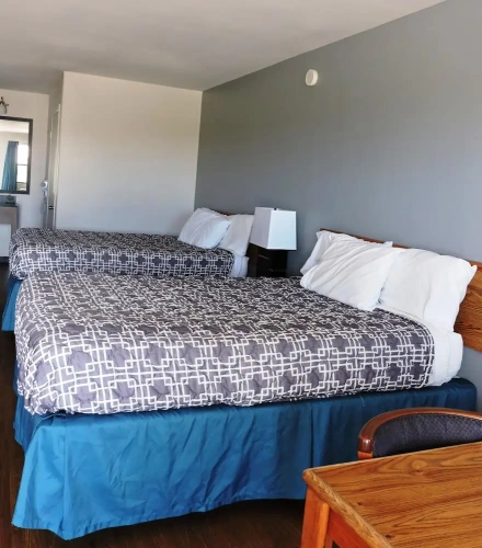 Economy Quadruple room