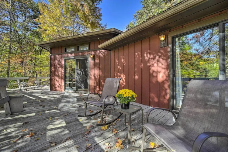 Pet-friendly Cabin - 1 Mi From Fontana Lake!