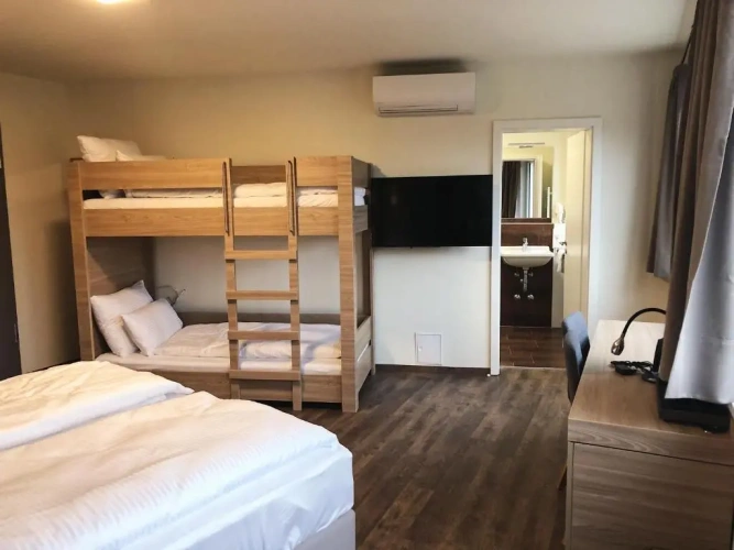 Deluxe Family room