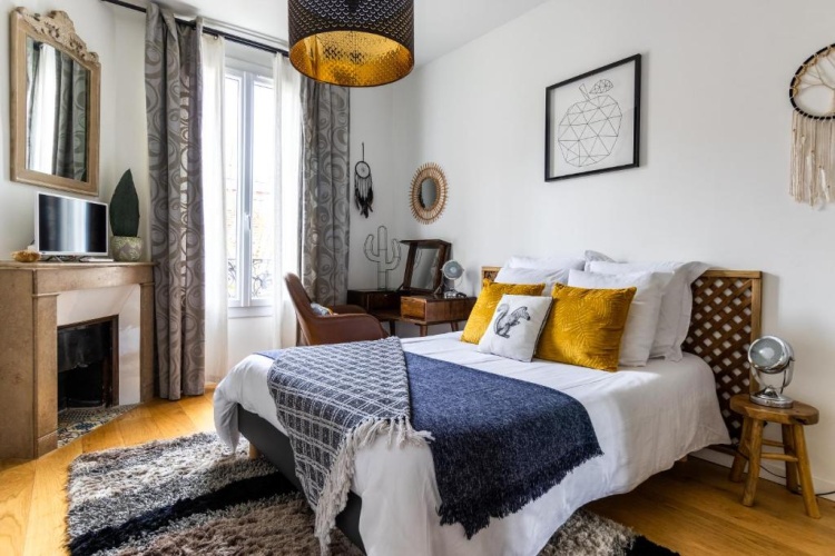 2 Bedrooms Apartment
