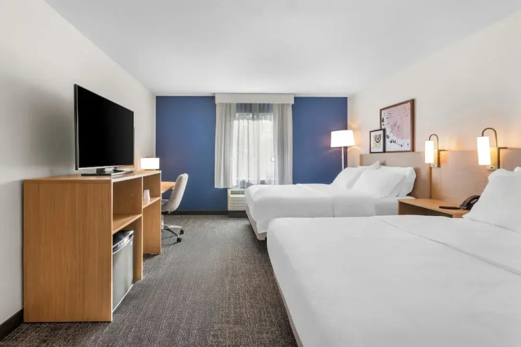 Spark by Hilton Dothan