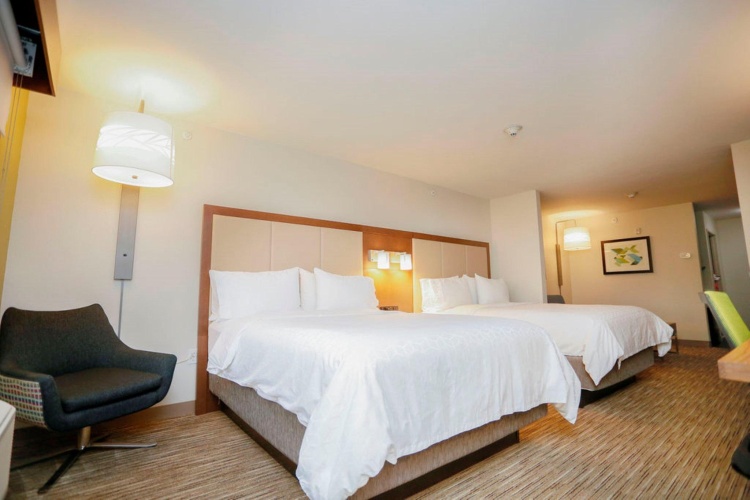 Quadruple Suite
