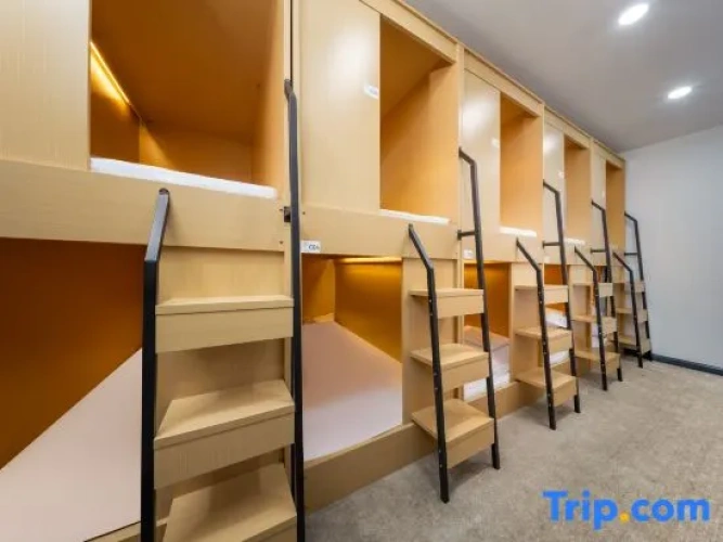 Bed in Dorm (female dorm)