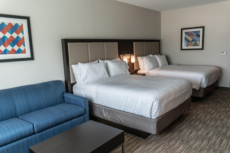 Quadruple Suite