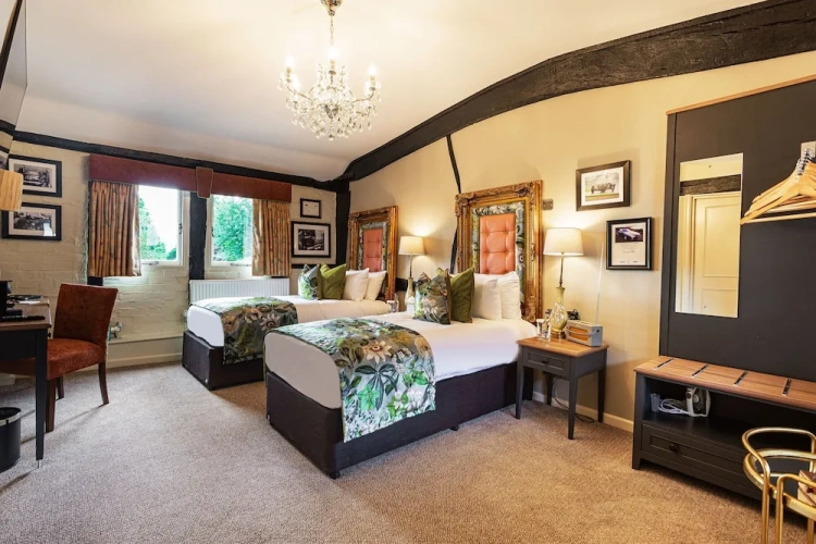 Classic Twin room