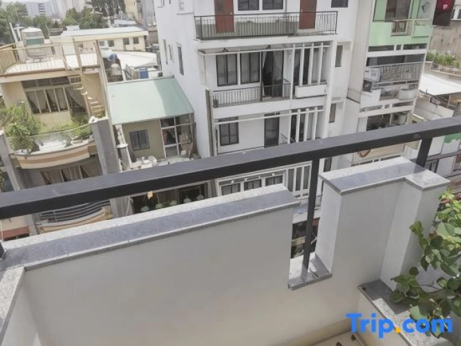 Standard Triple room with balcony