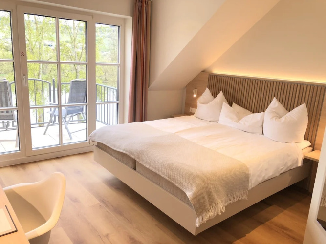 Hotel & Restaurant ZUR TRAUBE