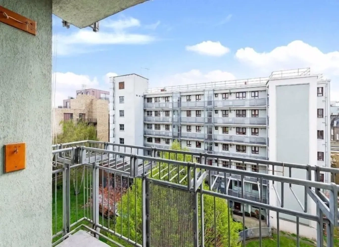 Apartment with balcony