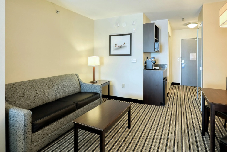 Holiday Inn Express Hotel & Suites Batavia -