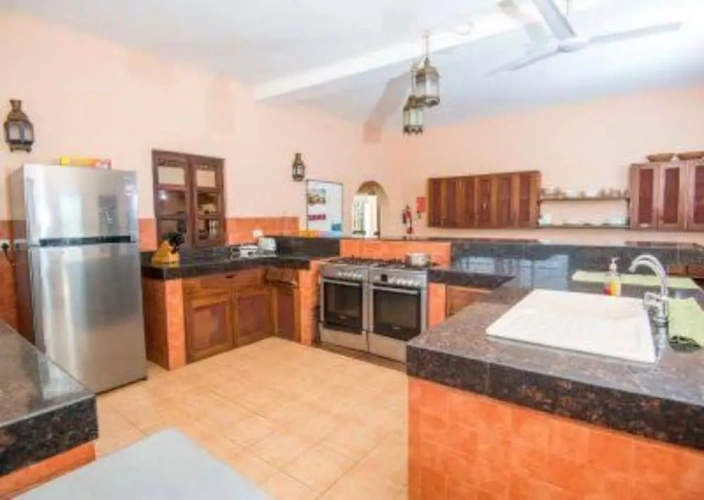 2 Bedrooms Villa