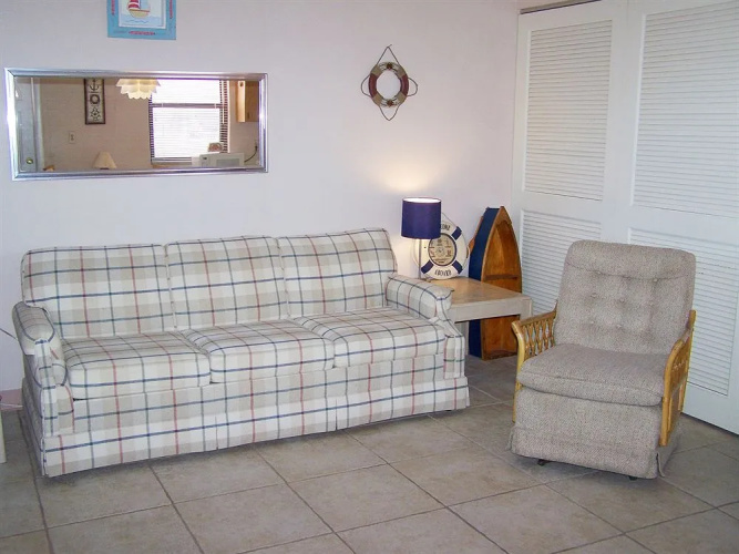 Gulf Winds Beach Resort