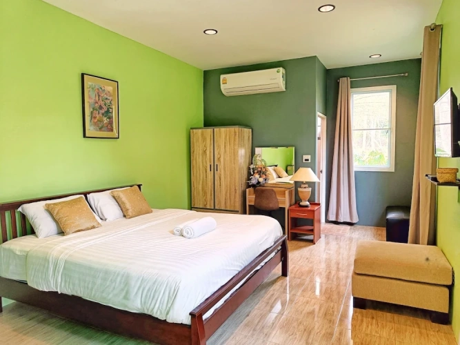 Standard Quadruple room
