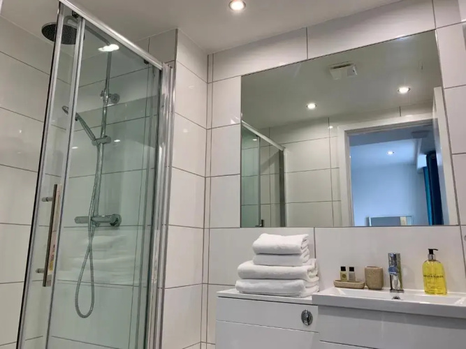 St Enoch Apartment