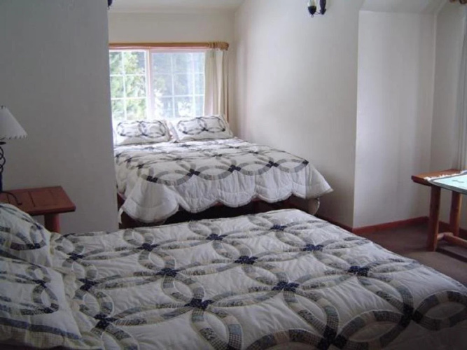 Strawberry Lodge