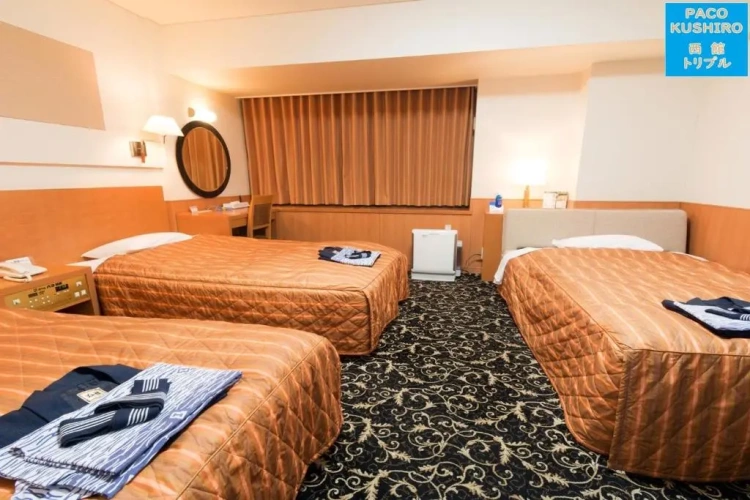 Standard Triple room