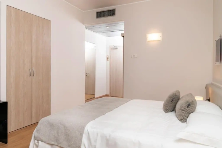 Young Double room
