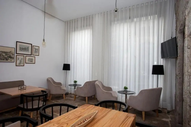 Belomont52 Guest House