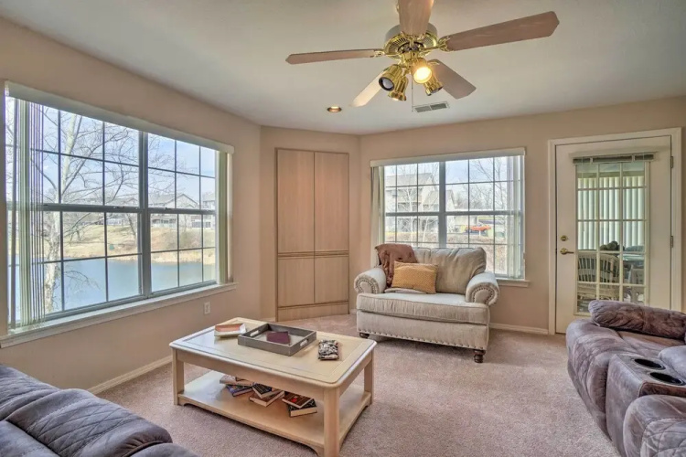 Branson Condo w/ Sunroom Near Downtown!