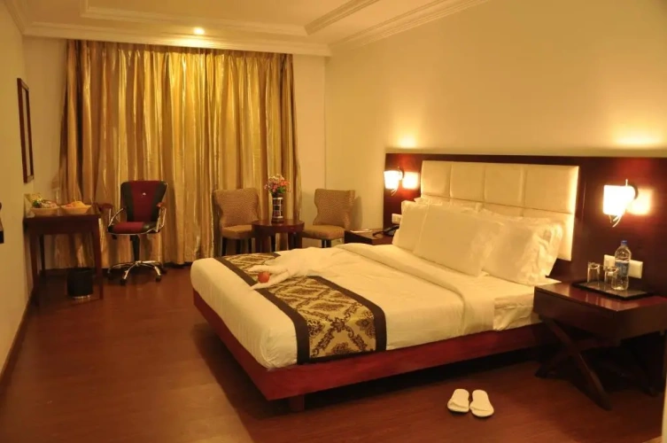 Suite with mountain view